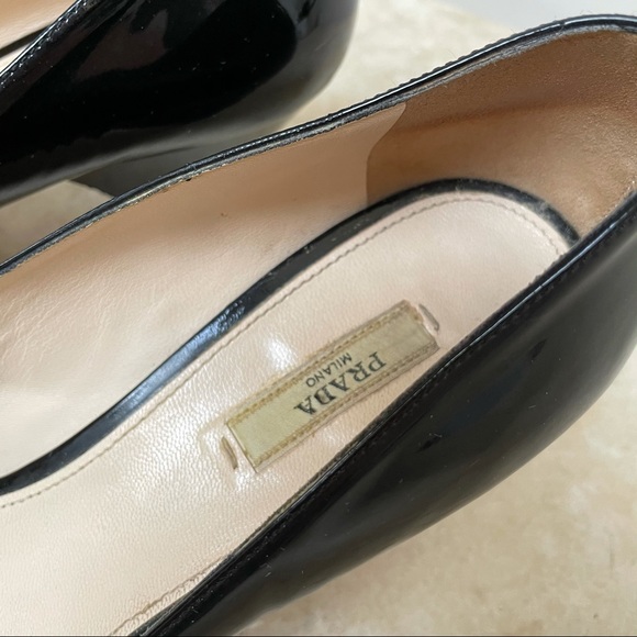 PRADA Black patent leather triangle heels - Picture 4 of 16